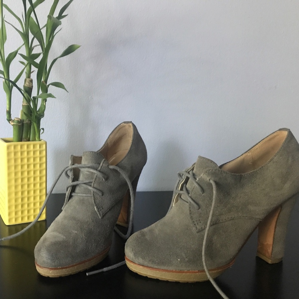 Talbots ‘Cynthy’ Gray Suede Heeled Oxfords